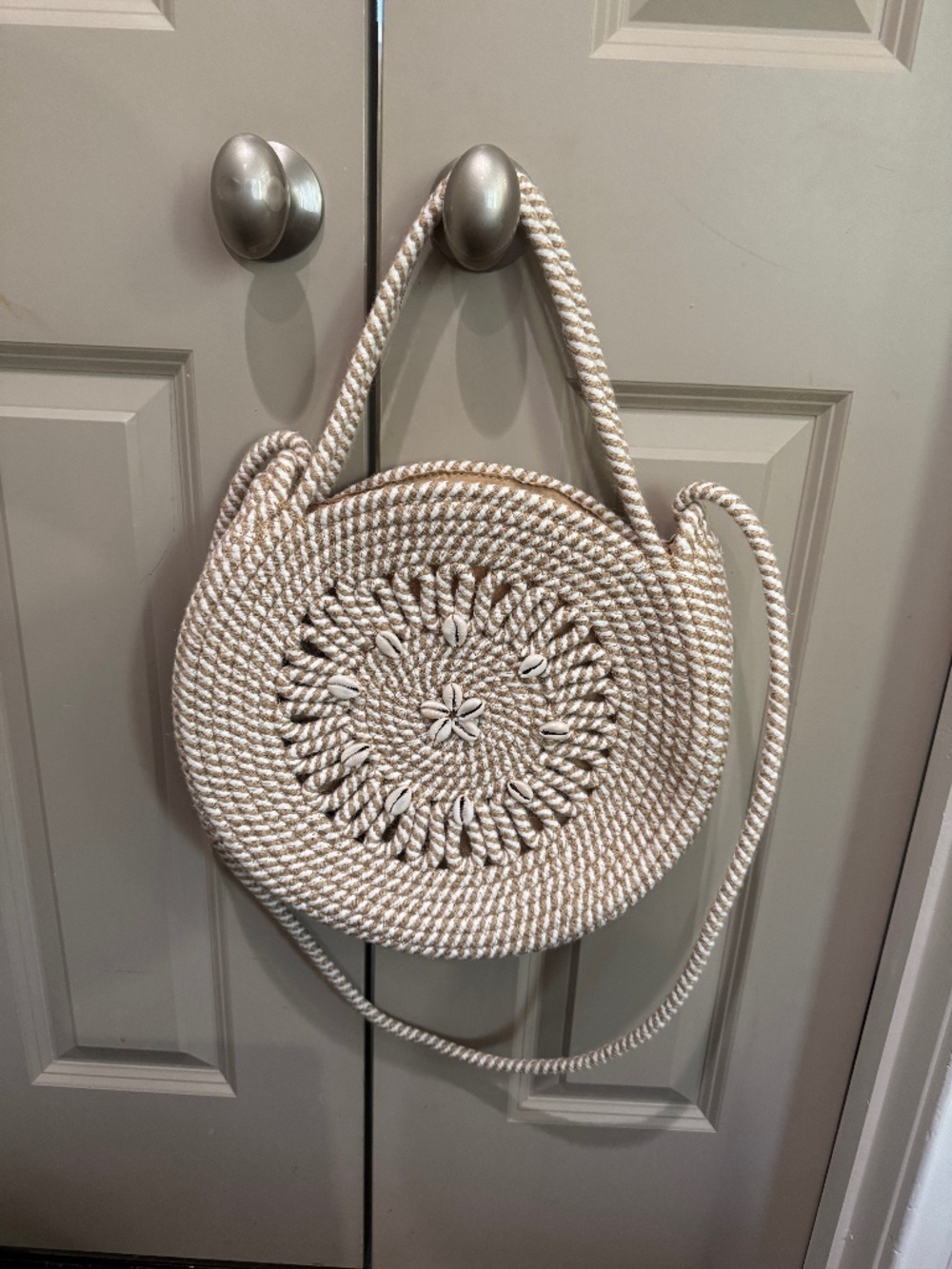 Venus Beige Summer Purse w/Sea Shells